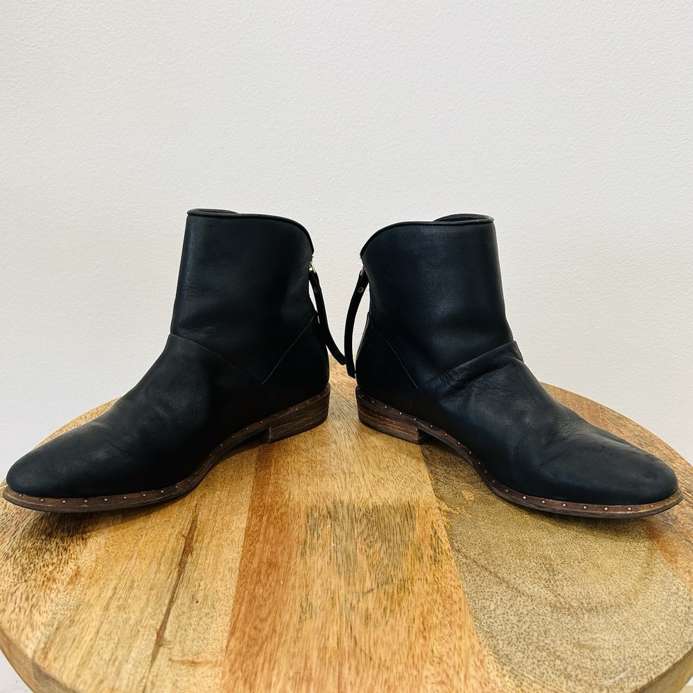 UGG Analise Ankle Boots Women's 9.5 Black Leather Back Zip Block Heel 1018942